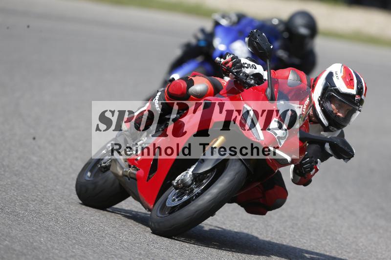 Archiv-2025/49 26.08.2025 Cornu Master School ADR/gruen-vert/22